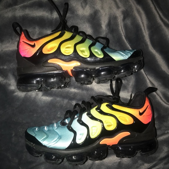 Vapormax Bleached Aqua womens 8 great condition - Picture 1 of 5
